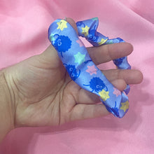 Load image into Gallery viewer, Soot Scrunchie