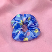 Load image into Gallery viewer, Soot Scrunchie
