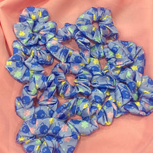 Load image into Gallery viewer, Soot Scrunchie