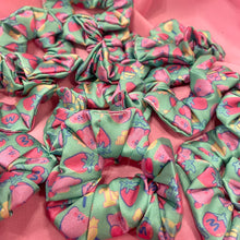 Load image into Gallery viewer, Poyo Scrunchie